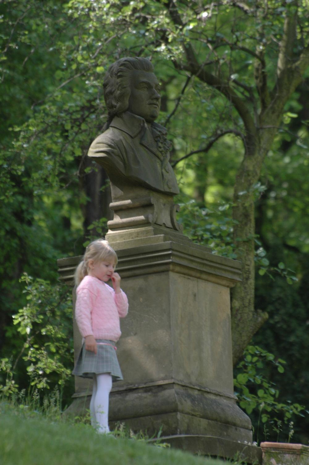 Busta W.A. Mozarta v zahradě Bertramky