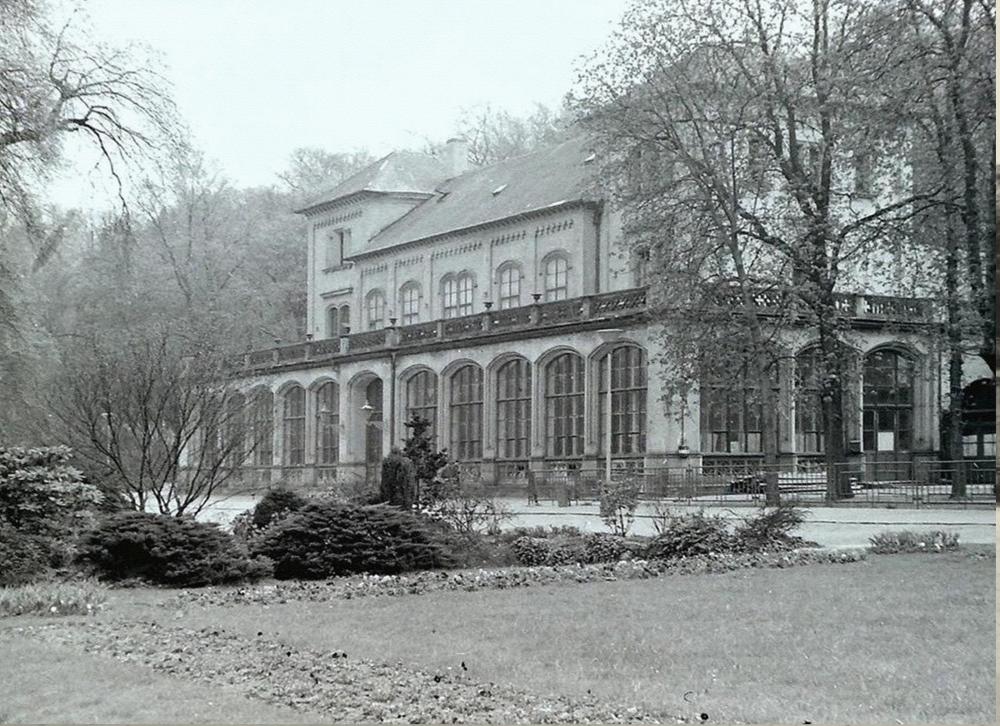 Šlechtova restaurace duben 1969