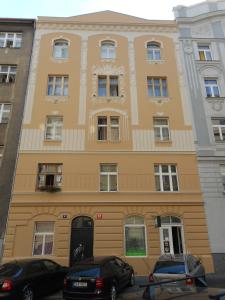 Orelská 8