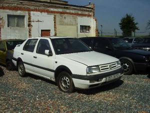 c_101_vw_vento_2s13413_b_jpg