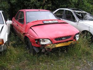 c_113_ford_escort_2u95803_cez_jpg
