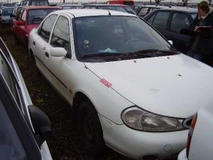 c_205_ford_mondeo_4s64233_b_jpg