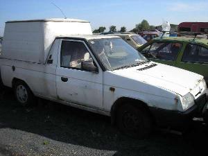 x154_i_skoda_pick_up_bila_jpg