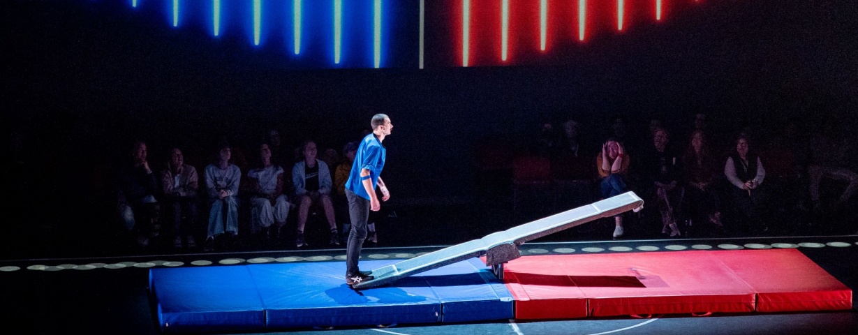 Foto © McCarter z představení The 7 fingers