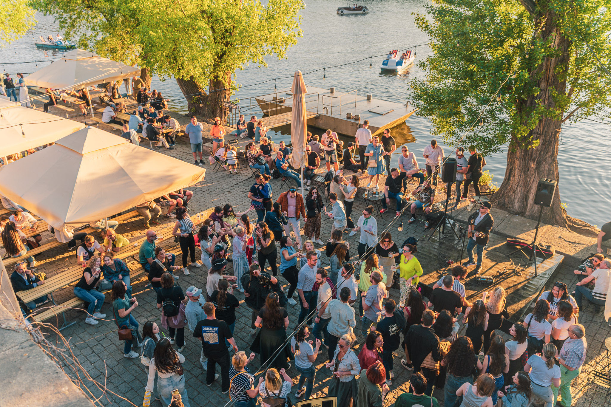 Na Čapadle Hollar se i tančí...