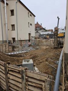 4dd9f92f-915d-44d3-92b7-8465948b94d6