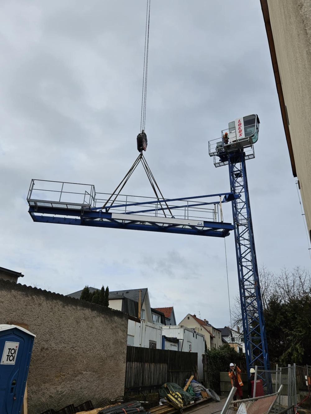 6dd18c31-b98a-414c-a8a8-15fa4c627445