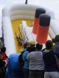 19.9.2010 Jedna ze skákacích atrakcí pro děti
