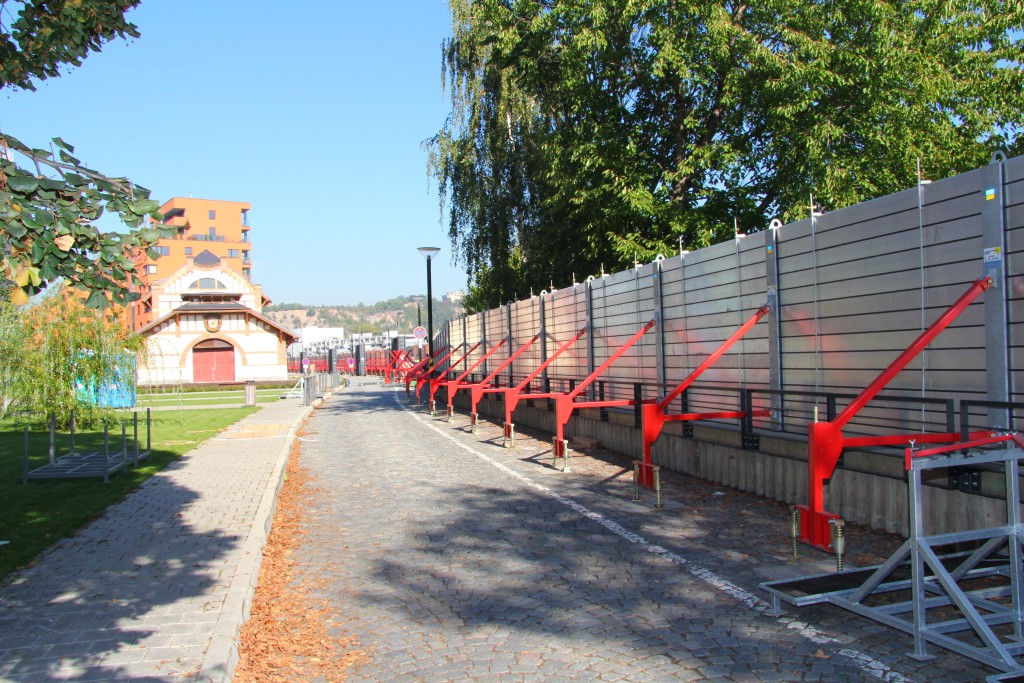 Odborníci z Maďarska se zajímají o mobilní protipovodňovou ochranu Prahy