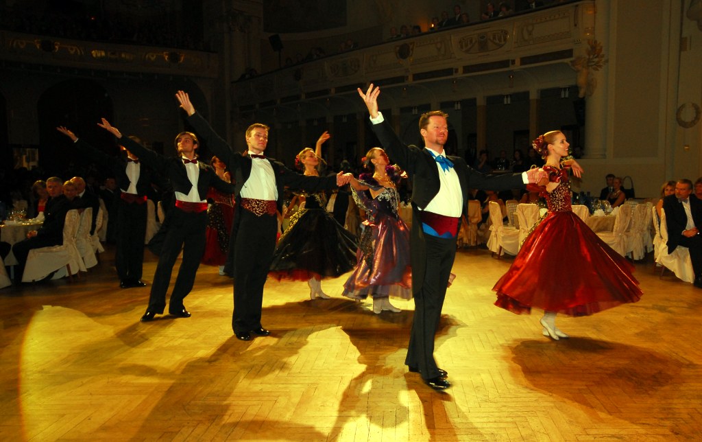 Předtančení v choreografii Libora Vaculíka doprovázela hudba Symfonického orchestru FOK.