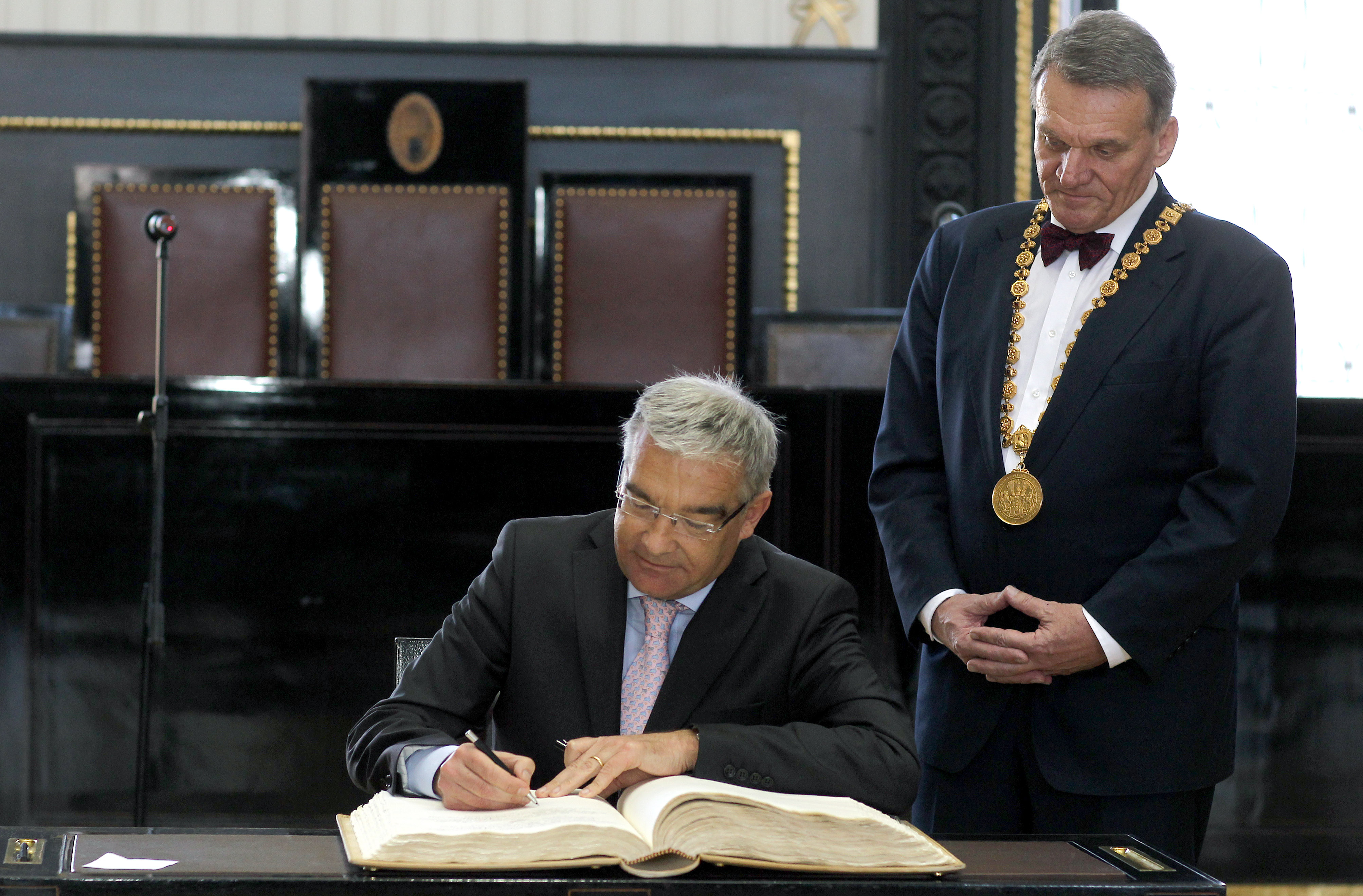 Pražský primátor Bohuslav Svoboda dnes přijal předsedu Poslanecké sněmovny Parlamentu Lucemburského