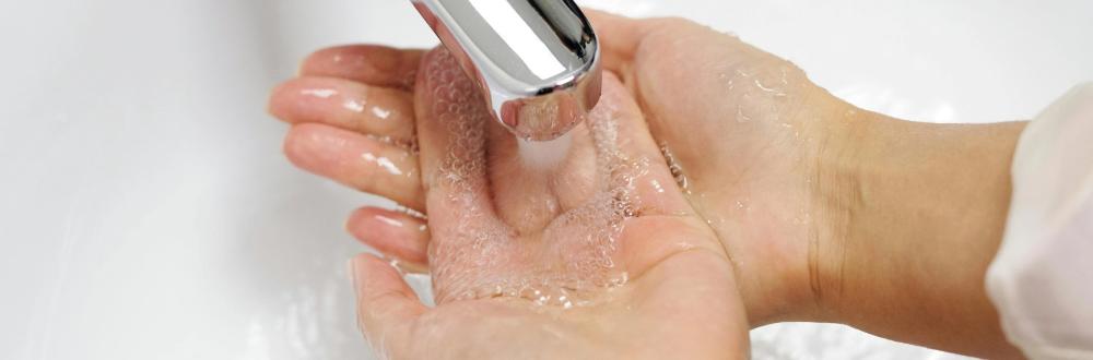 Ilustrační obrázek k technice správného mytí rukou