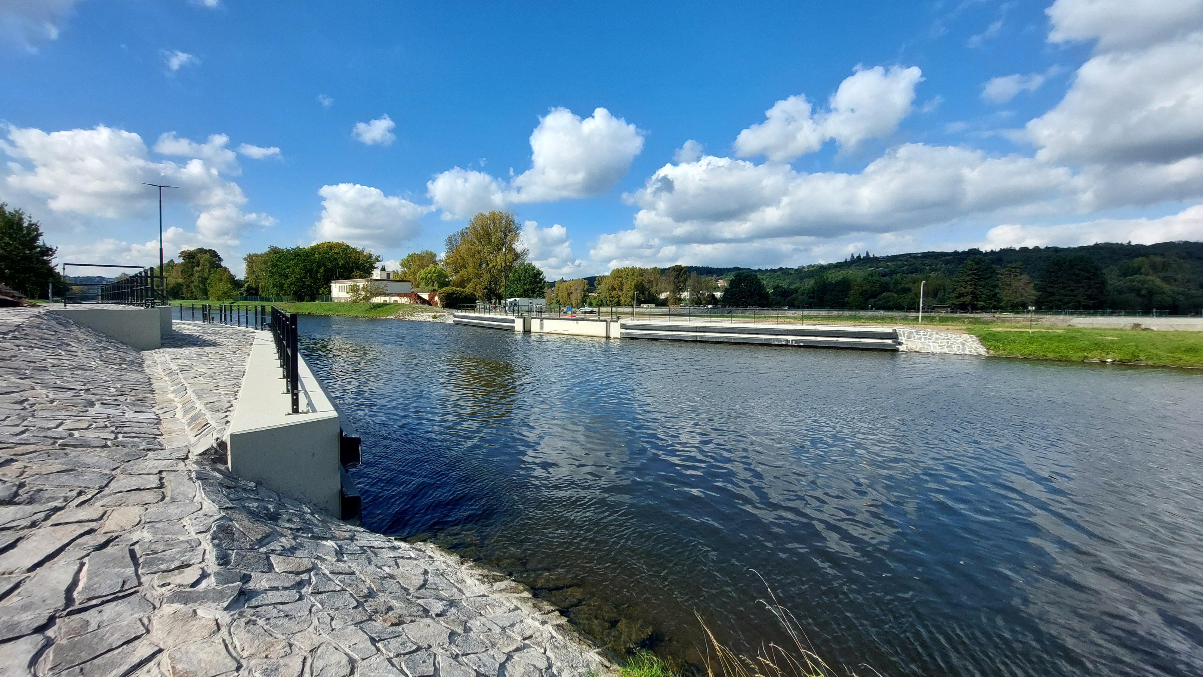 Plavební kanál Troja