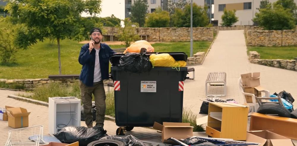 Z doprovodného videa kampaně Stop nepořádku